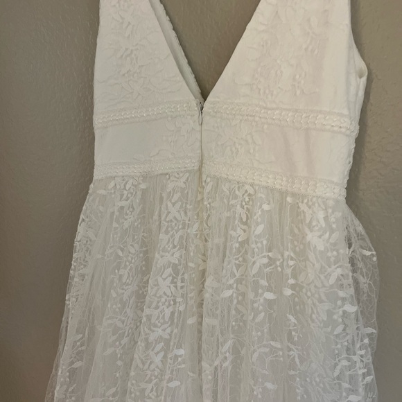 NWOT Sweetest Beloved White Mesh Embroidered Sleeveless Maxi Dress - Picture 6 of 8